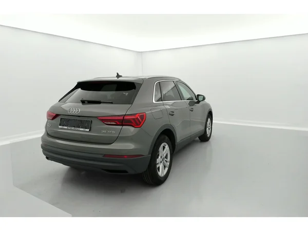 AUDI Q3 (2021) — foto 36 van 36