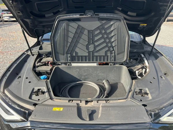 AUDI e-tron Sportback (2020) — foto 7 van 24