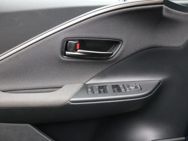 Toyota C-HR (2025) — foto 2 van 29