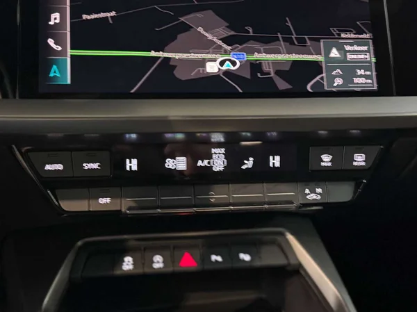 Audi A3 (2022) — foto 6 van 17