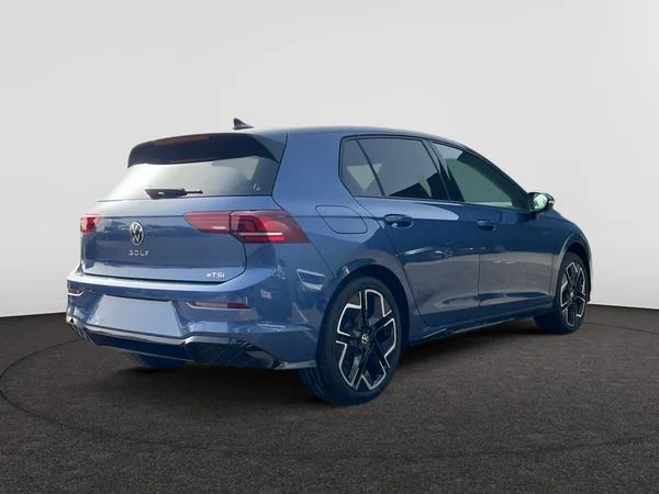 VOLKSWAGEN Golf VIII (2026) — foto 9 van 16