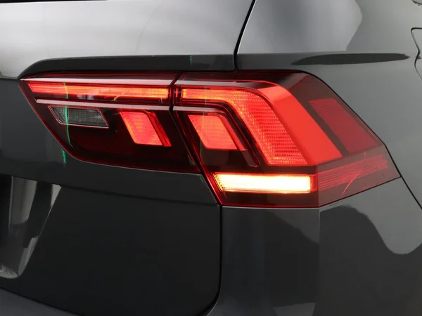 VOLKSWAGEN Tiguan Dsl (2022) — foto 8 van 22