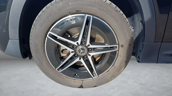 Mercedes-Benz EQB (2023) — foto 22 van 23