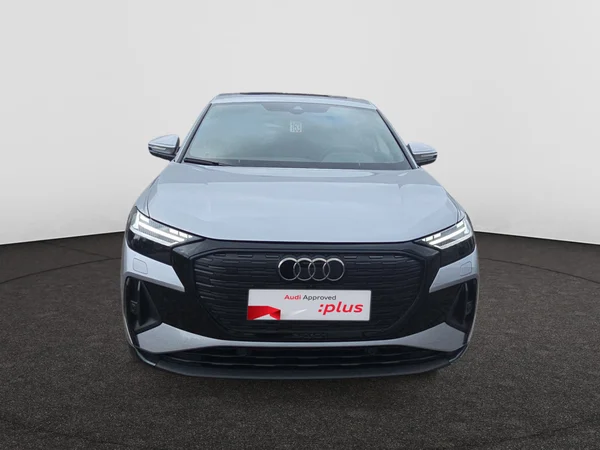 AUDI Q4 Sportback e-tron (2025) — foto 17 van 24