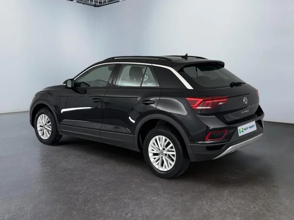VOLKSWAGEN T-Roc (2022) — foto 15 van 17