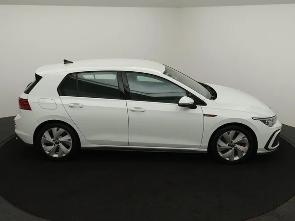 VOLKSWAGEN Golf VIII GTI (2024) — foto 25 van 25