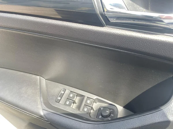SKODA Kodiaq (2021) — foto 2 van 21