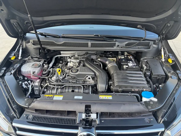 VOLKSWAGEN Touran (2026) — foto 11 van 24