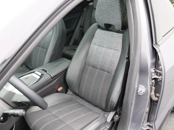 Renault Austral (2025) — foto 16 van 16
