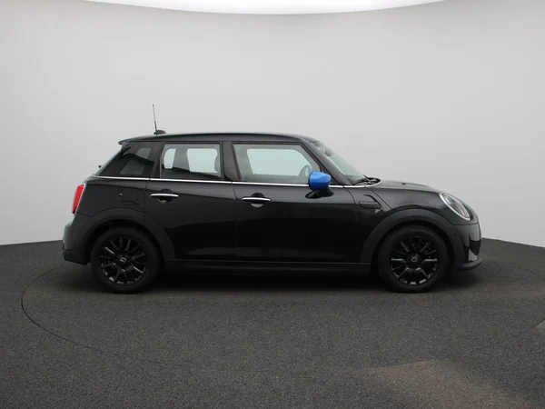 MINI One (2022) — foto 32 van 35
