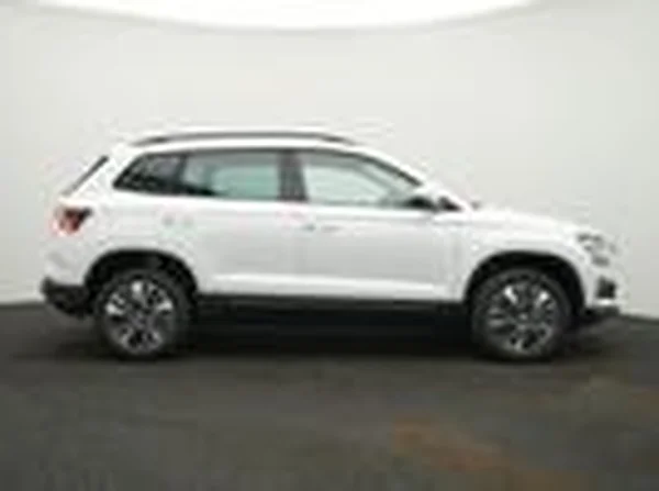 SKODA Karoq (2026) — foto 8 van 18