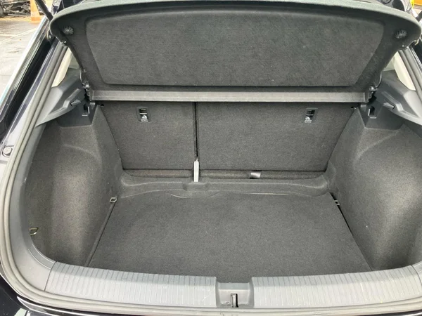 VOLKSWAGEN T-Roc (2021) — foto 3 van 21