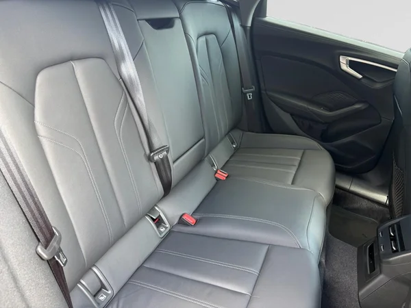 AUDI A5 e-hybrid (PHEV) (2026) — foto 10 van 23