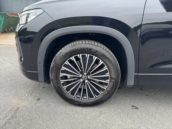 VOLKSWAGEN Tayron (2025) — foto 16 van 24