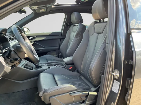 AUDI Q3 (2024) — foto 18 van 22