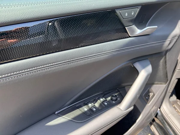 VOLKSWAGEN Tiguan (2026) — foto 7 van 24