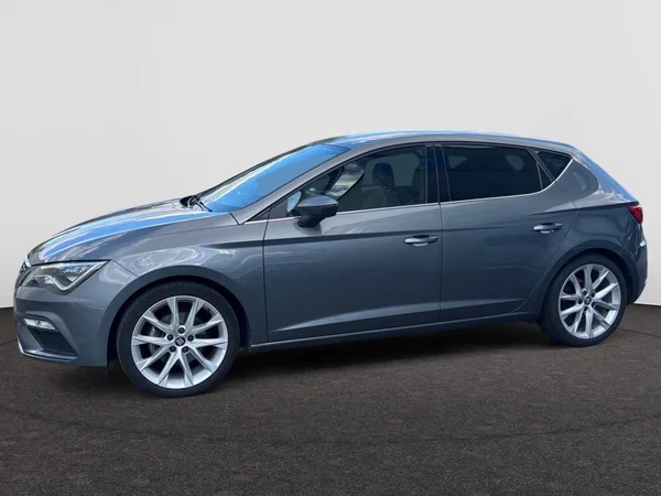 SEAT Leon (2017) — foto 12 van 20
