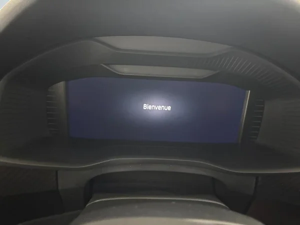 SKODA Kodiaq (2023) — foto 6 van 17