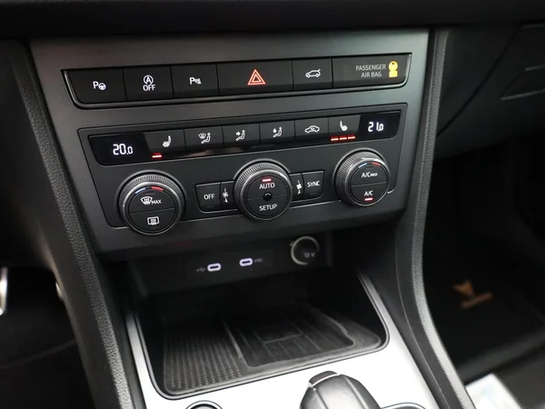 CUPRA Ateca (2023) — foto 10 van 23