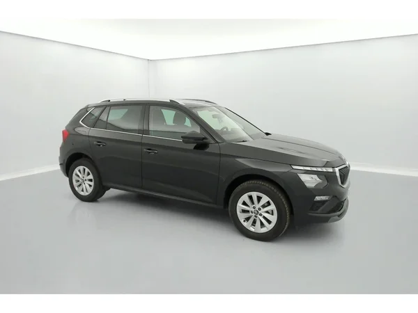 SKODA Kamiq (2025) — foto 2 van 36