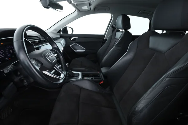 Audi Q3 (2019) — foto 16 van 16
