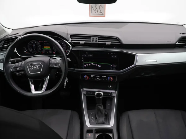 AUDI Q3 PHEV (2023) — foto 4 van 26