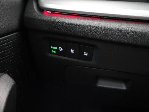 SKODA Octavia Combi (2024) — foto 18 van 27