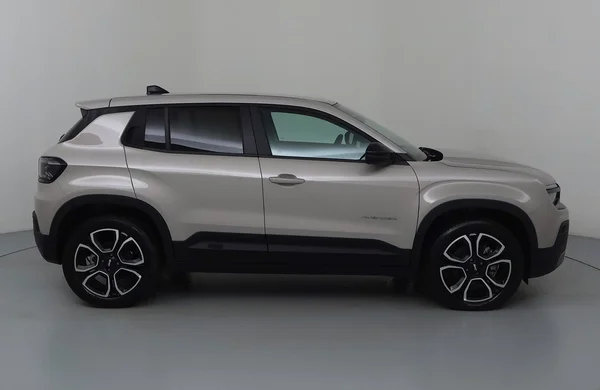 Jeep E-Avenger (2025) — foto 23 van 26