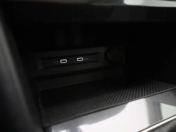 Volkswagen Tiguan (2022) — foto 19 van 48