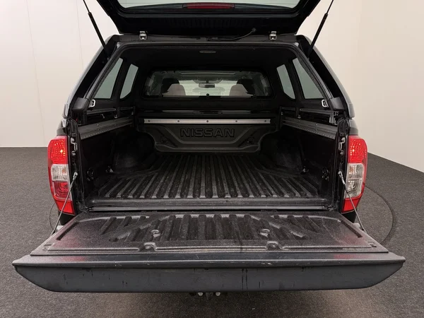 NISSAN Navara (2021) — foto 8 van 29