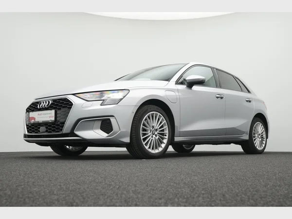 AUDI A3 Sportback PHEV (2024) — foto 21 van 29