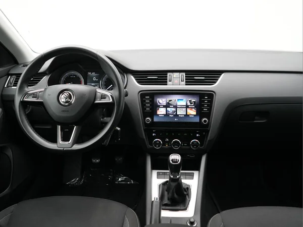 SKODA Octavia Combi (2020) — foto 7 van 38