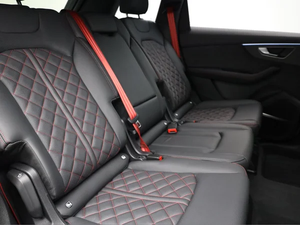 AUDI Q7 e-hybrid (PHEV) (2025) — foto 15 van 28