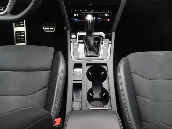 VOLKSWAGEN Arteon (2022) — foto 11 van 30