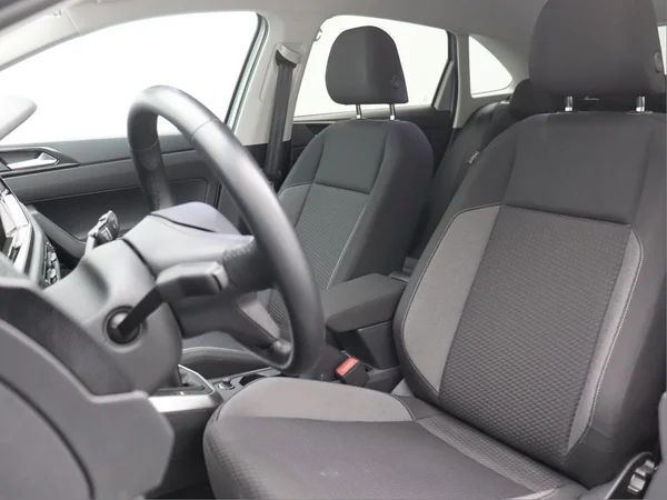 VOLKSWAGEN Taigo (2024) — foto 3 van 15