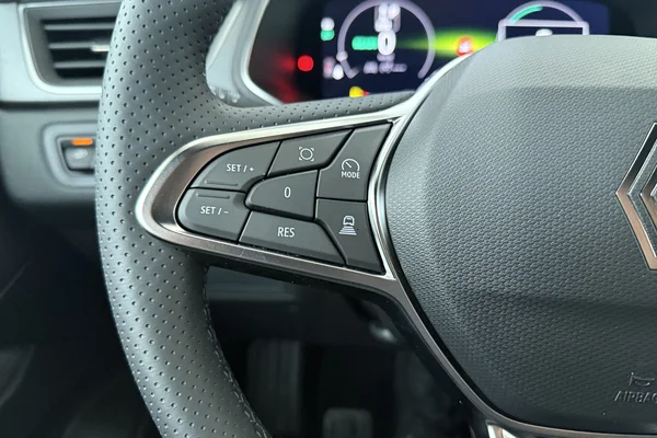 Renault Captur E-Tech (HEV) (2026) — foto 6 van 17