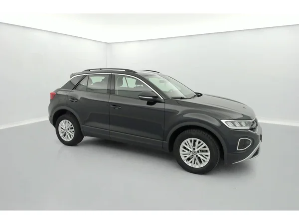 VOLKSWAGEN T-Roc (2024) — foto 9 van 36