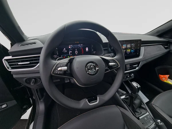 SKODA Kamiq (2025) — foto 16 van 24