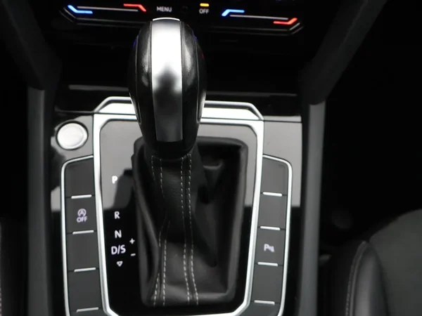 Volkswagen Arteon (2022) — foto 10 van 30