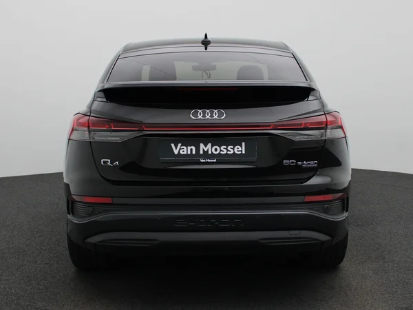 Audi Q4 Sportback e-tron (2023) — foto 45 van 52