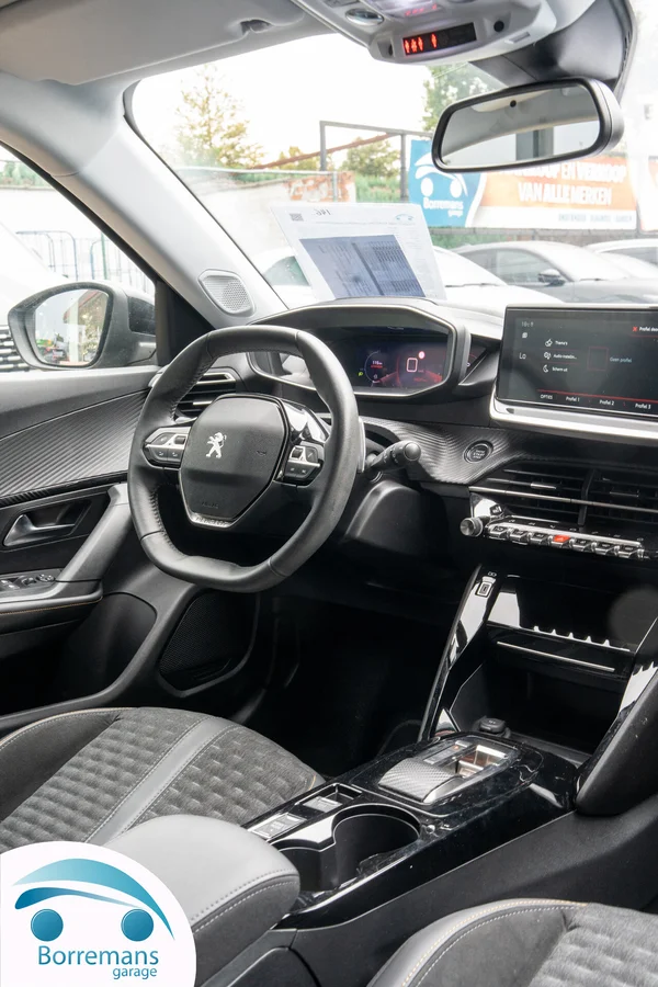 Peugeot 2008 (2022) — foto 28 van 45