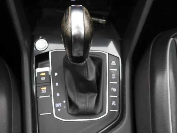 Volkswagen Tiguan Allspace (2021) — foto 9 van 31