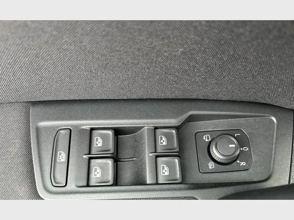 Volkswagen Tiguan (2021) — foto 22 van 30