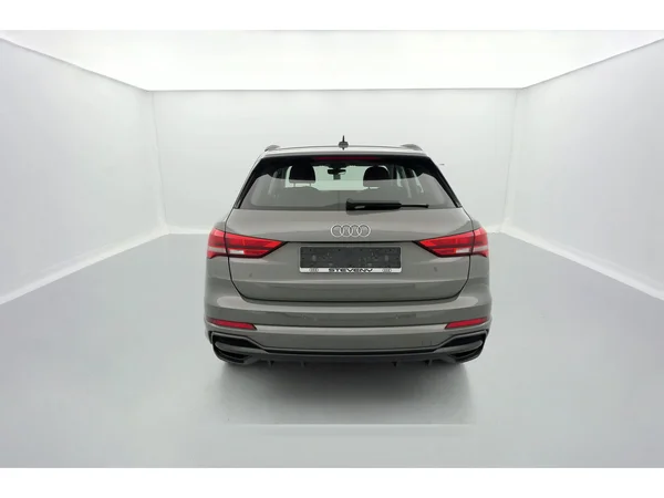 AUDI Q3 (2022) — foto 3 van 36