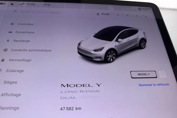 Tesla Model Y (2023) — foto 11 van 33