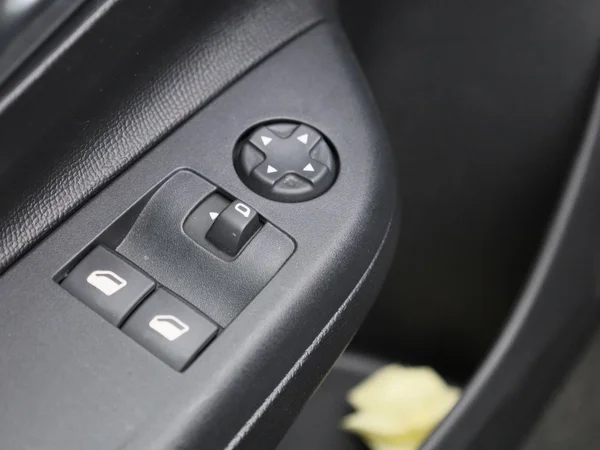Opel Corsa (2023) — foto 19 van 35