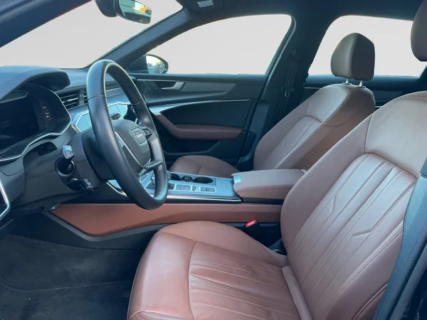 AUDI A6 Avant (2023) — foto 14 van 24