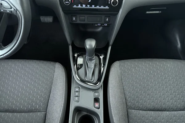 Toyota Yaris Cross Hybrid (HEV) (2025) — foto 4 van 18