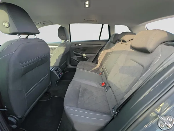 VOLKSWAGEN Golf VIII SW (2023) — foto 10 van 24