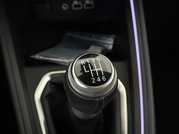 RENAULT Clio (2025) — foto 4 van 27